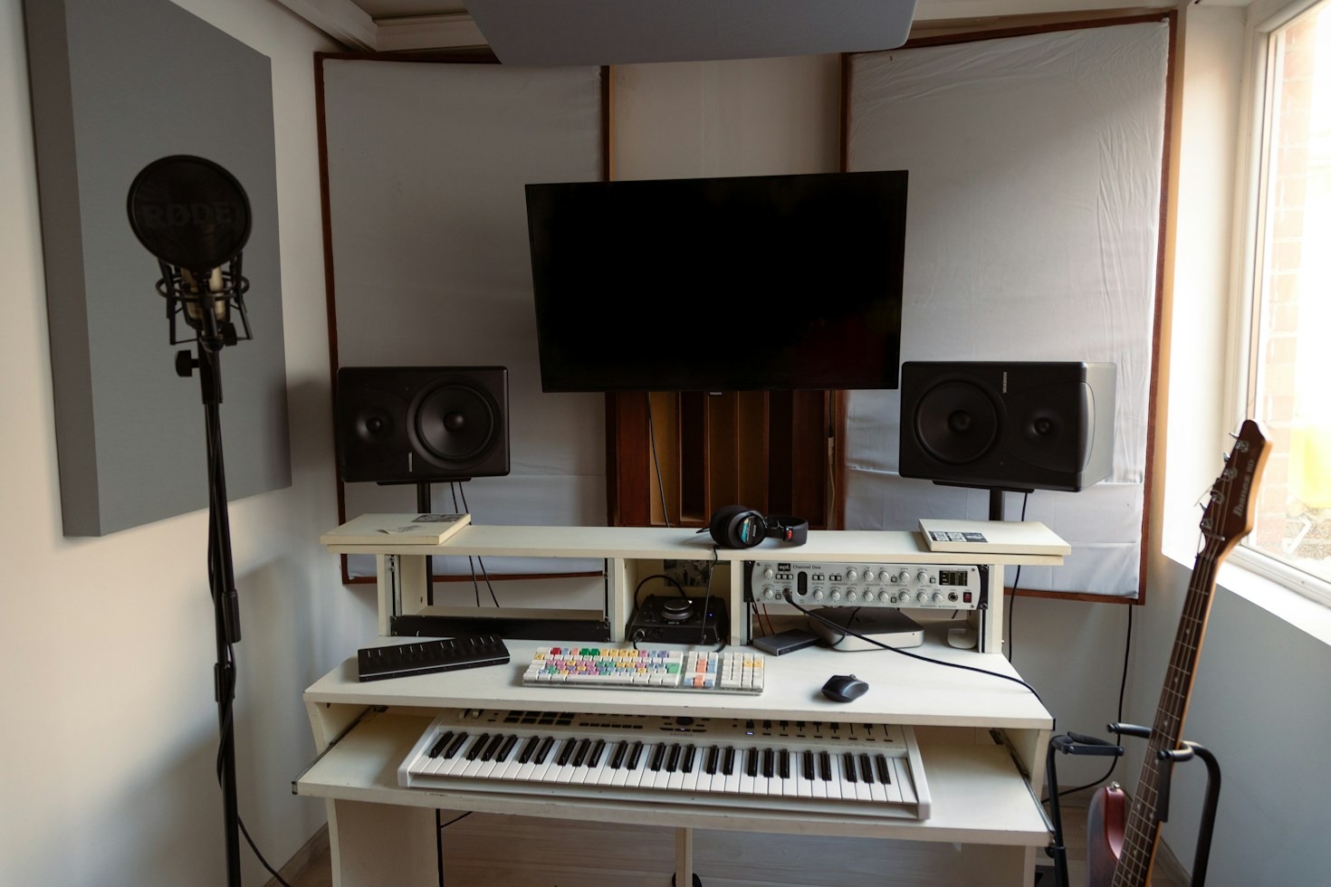 Los 5 mejores plugins VST para mezclar voces urbanas